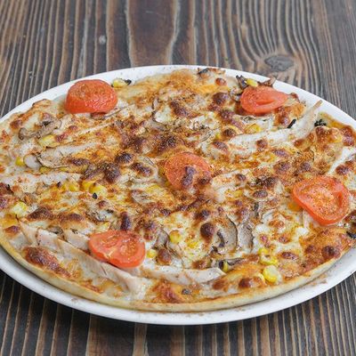 Körili Tavuklu Pizza (Büyük Boy)